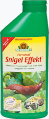 Grön plastflaska med gul etikett och texten "Snigel Effekt" mot sniglar, med bild av en snigel på ett salladsblad.