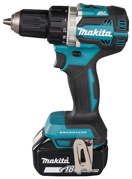 Borrskruvdragare Makita 18V med svart och turkos design, metallclips och borrläge-inställningar.
