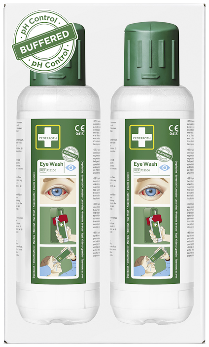 Två flaskor ögondusch av märket Cederroth med grön etikett och grön kork. Innehåller instruktioner och bilder för användning.